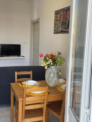 Terre D'Amare Liguria 2 Apartment ลาสเปเซีย ภายนอก รูปภาพ